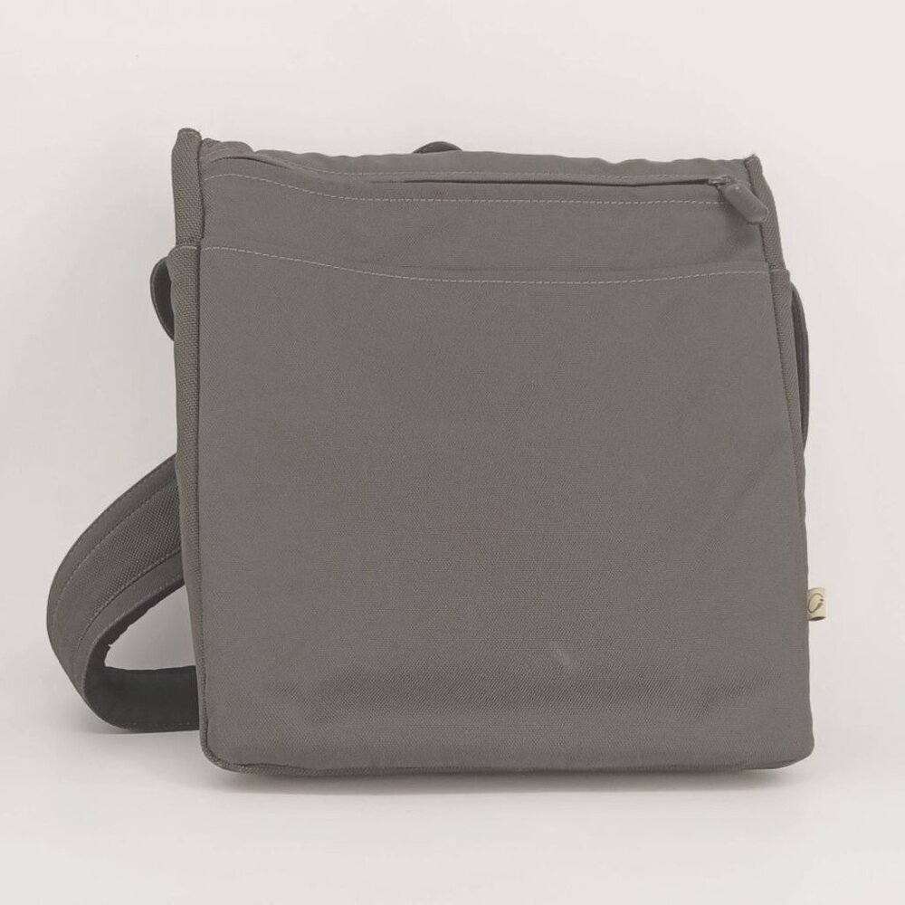 Stylish and Robust INCASE Computer Bag - Picture 3 of 5